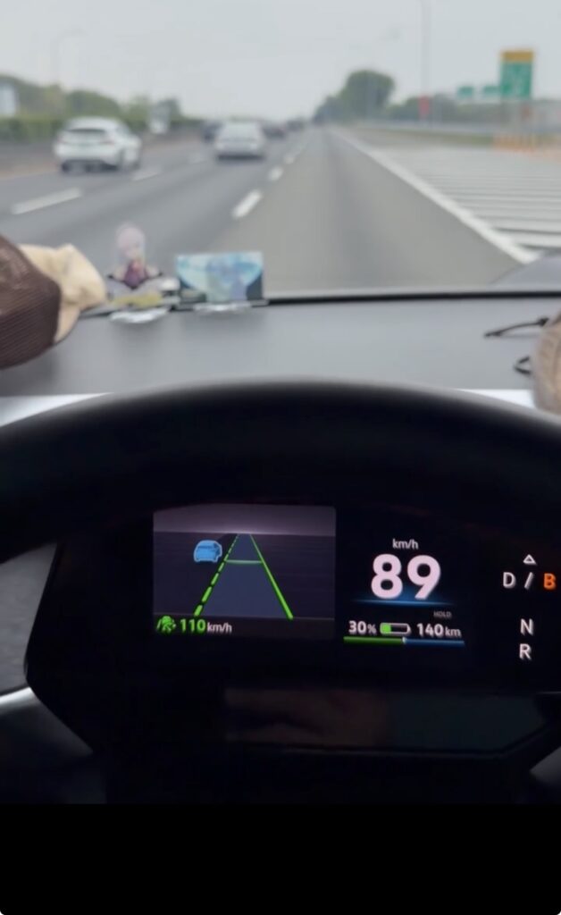 VAG ACC左側禮讓解除是什麼?為什麼旁邊有慢車會自動減速 2 VW Audi Skoda ACC旁邊慢車自動減速原因